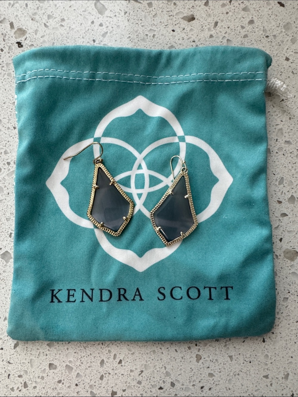Kendra Scott Gold-Trim Gray Agate Drop Earrings